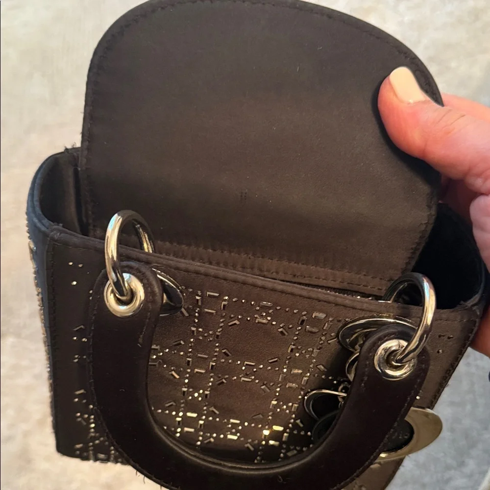 Black Handbag with Silver Sparkling Accents - Picture 11 of 13